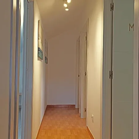 Homestay Boaola Surf House Carballo