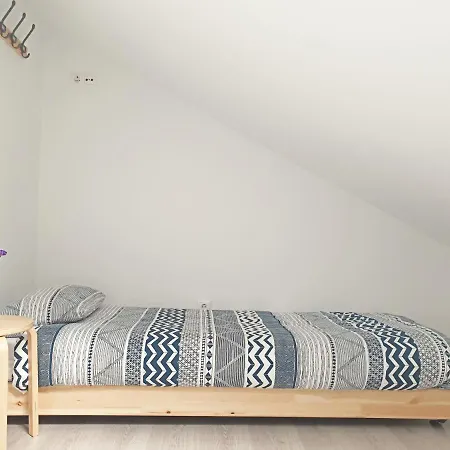 Boaola Surf House Homestay *