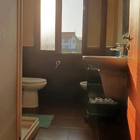 Boaola Surf House Homestay
